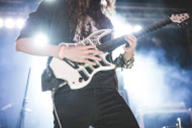 660 Guitars Live