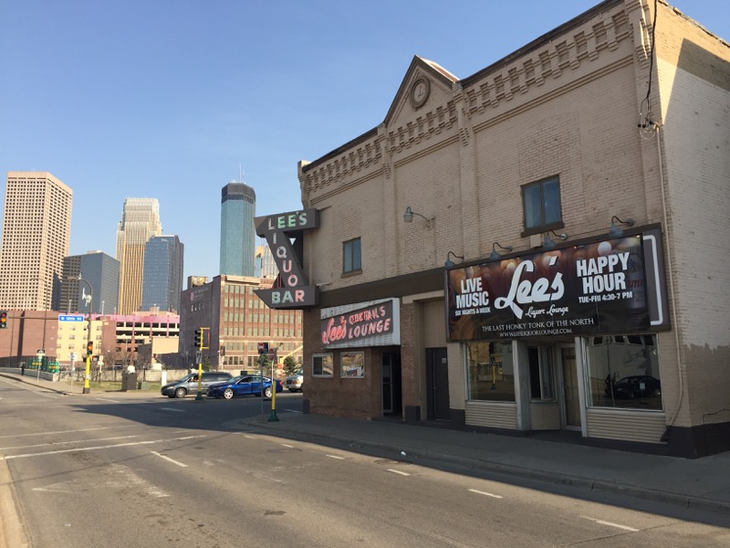 Lee's Liquor Lounge