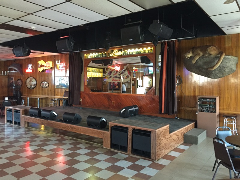 Lee's Liquor Lounge