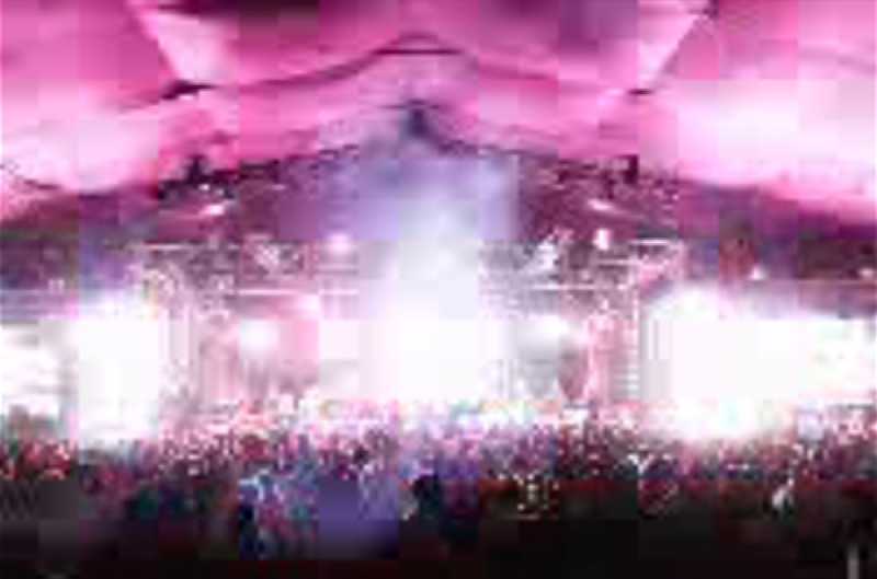 Lemaitre at the Coachella Gobi tent with CHAUVET Professional Nexus Aq 5x5 LED panels.