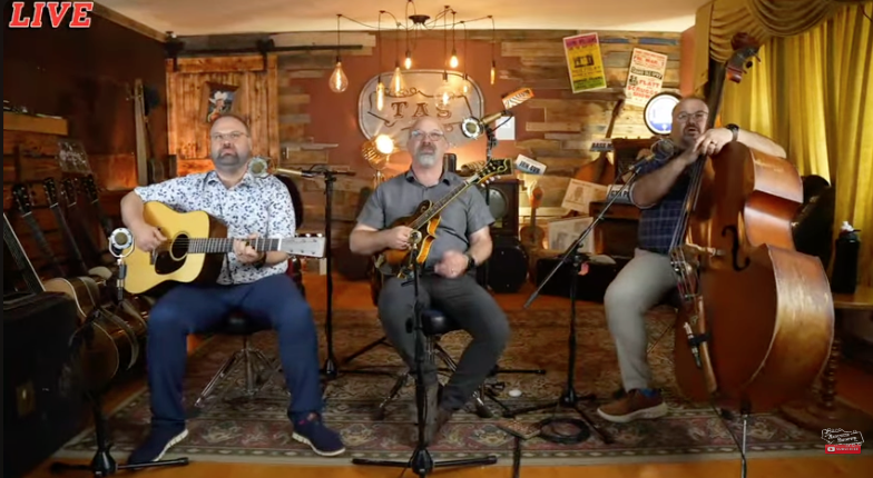 The Acoustic Shoppe: Blending Tradition with Technology