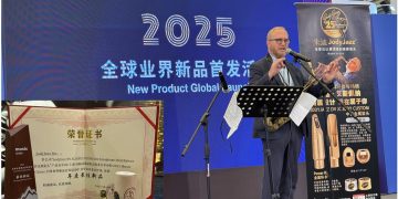 JodyJazz Founder & President Jody Espina presents the DV JC JODY CUSTOM at the Music China 2025 Best New Products Showcase