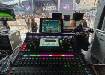 SQ-5 at front of house for Polyphia