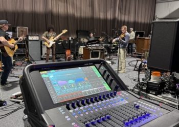 Austin soundchecks on Avantis Solo during Tyler Childers Rehearsal