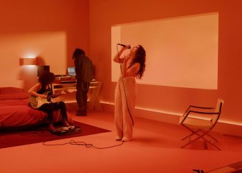 Focusrite has launched its “Bedroom” campaign, a video series emphasizing Scarlett interfaces’ strong presence in the “bedroom producer” category with a collection of stylish, modern, forward-looking performances by eight up-and-coming artists. Pictured is Mae Muller