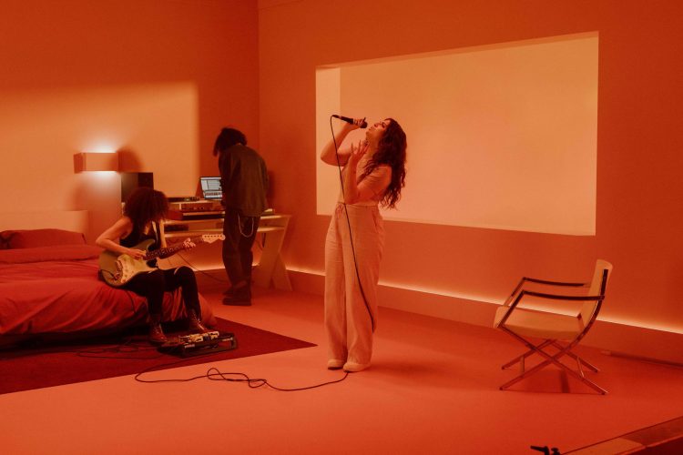 Focusrite has launched its “Bedroom” campaign, a video series emphasizing Scarlett interfaces’ strong presence in the “bedroom producer” category with a collection of stylish, modern, forward-looking performances by eight up-and-coming artists. Pictured is Mae Muller