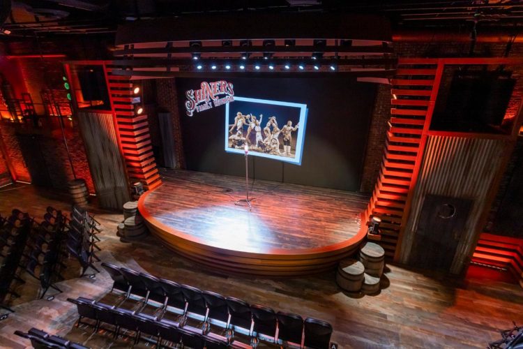 EAW’s Anna ADAPTive Loudspeakers discreetly placed behind cutouts
﻿on each side of the stage at Woolworth Theatre